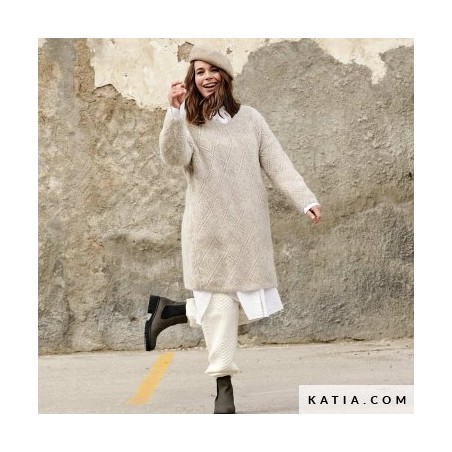 Modèle Robe Corte et col V en Alpaca Silver de Katia