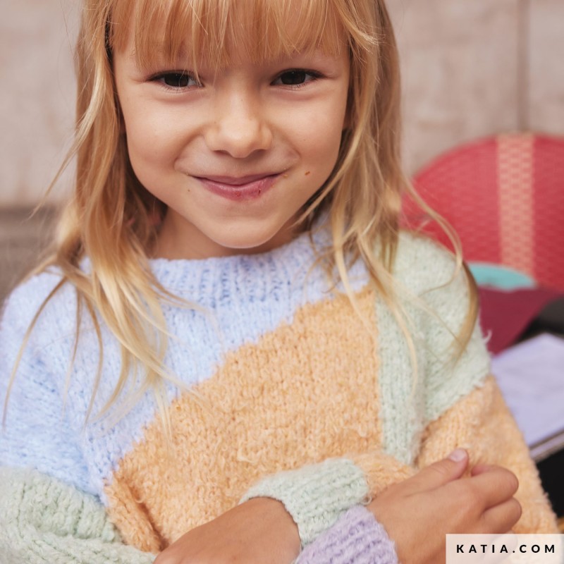 Pull enfant en intersia avec Pluma de Katia