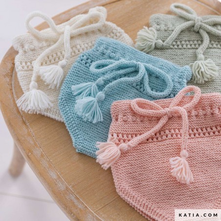 Barboteuse pour nouveau-né avec Mérino Baby de Katia Barboteuse pour nouveau-né avec Mérino Baby de Katia