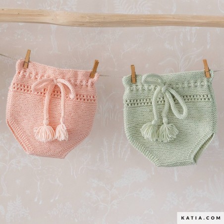 Barboteuse pour nouveau-né avec Mérino Baby de Katia Barboteuse pour nouveau-né avec Mérino Baby de Katia