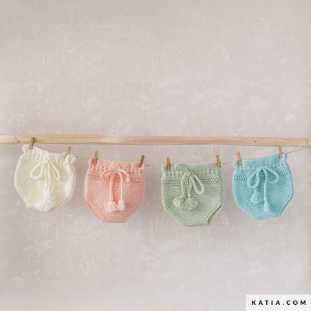 Barboteuse pour nouveau-né avec Mérino Baby de Katia Barboteuse pour nouveau-né avec Mérino Baby de Katia