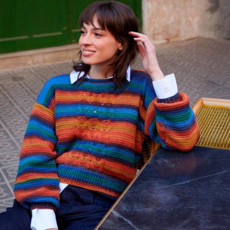 Pull rayé au crochet avec Silky Lace Rainbow de Katia Concept Pull rayé au crochet avec Silky Lace Rainbow de Katia Concept