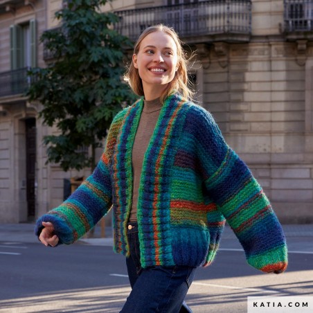 Gilet multicolore en tricot avec Bohémian de Katia Concept Gilet multicolore en tricot avec Bohémian de Katia Concept