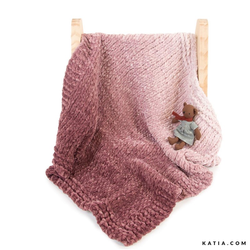 Couverture bébé avec Velvet Dreams de Katia