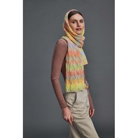 Écharpe femme avec Harmony de Lang Yarns Écharpe femme avec Harmony de Lang Yarns