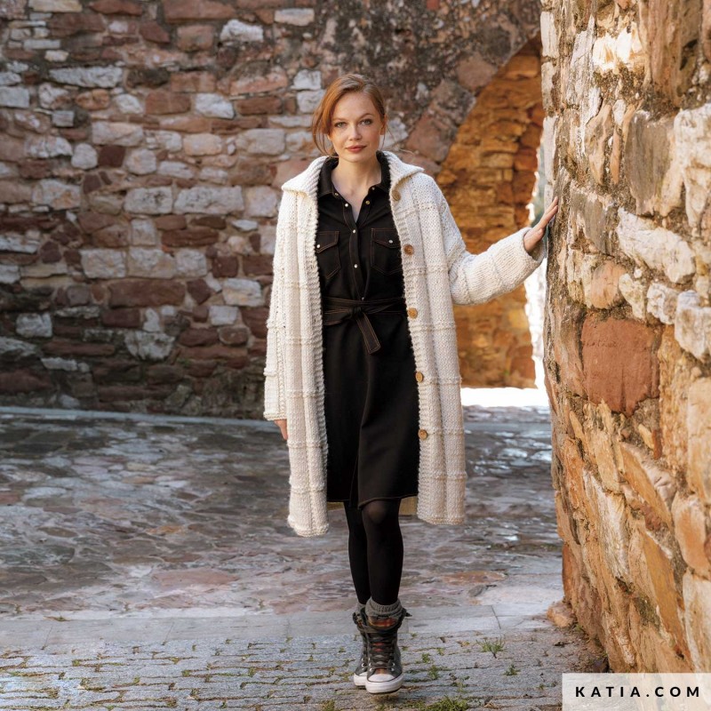 Manteau long femme aux carreaux en relief avec Big Mérino de Katia