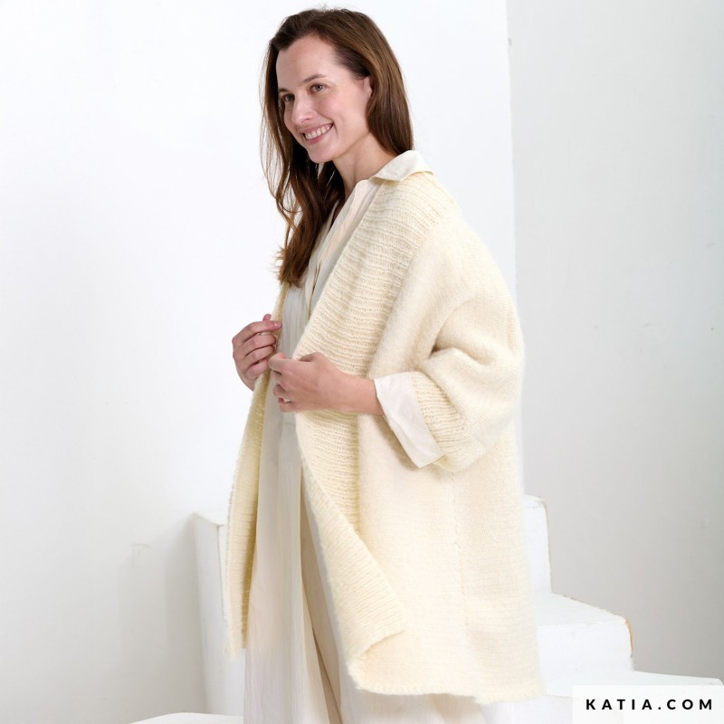 Manteau oversize avec Light Alpaca Mérino de Katia