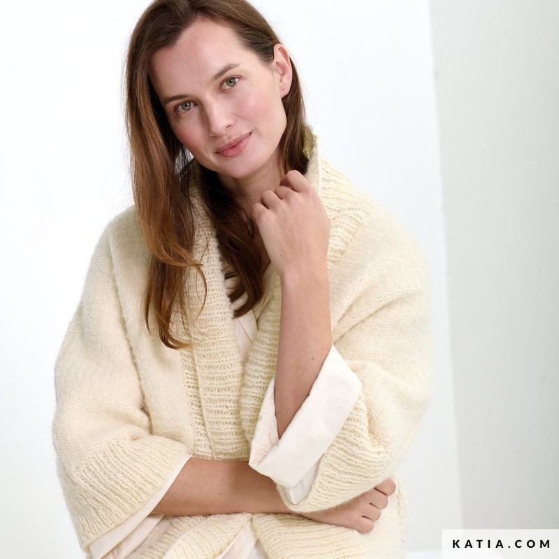 Manteau oversize avec Light Alpaca Mérino de Katia