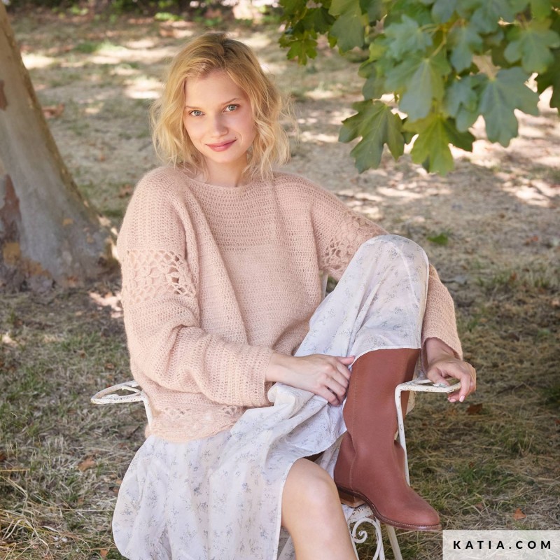 Pull en dentelle au crochet avec SILKY MOHAIR Laine de Katia