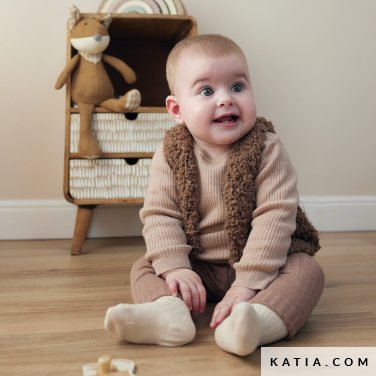 gilet-sherpa-laine-katia-modele-patron-tricot-crochet-tricoter-crocheter-pelote-aiguilles-special-automne-hiver-artlaine-com-catalogue-layette-114-.jpg