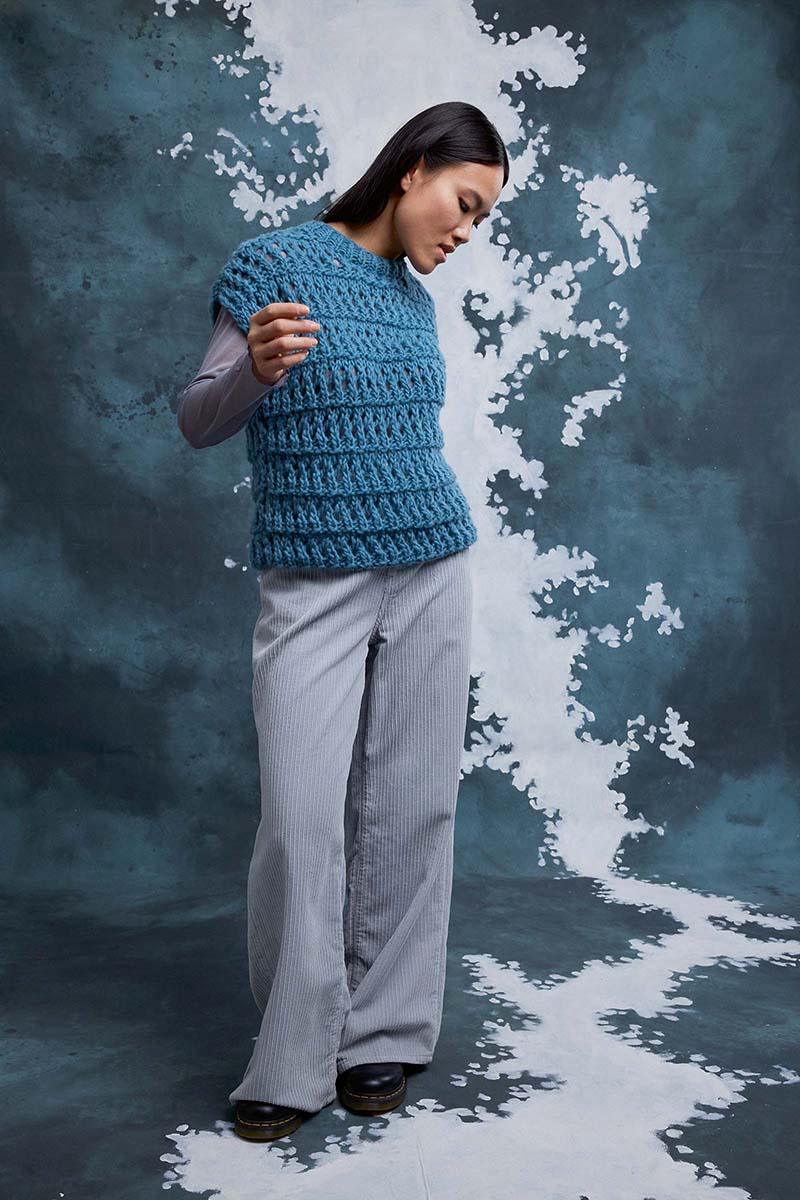 debardeur-avalon-laine-lang-yarns-tricot-tricoter-crocheter-automne-hiver-fil-pelote-aiguilles-modele-femme-catalogue 286-artlaine-com (2).jpg