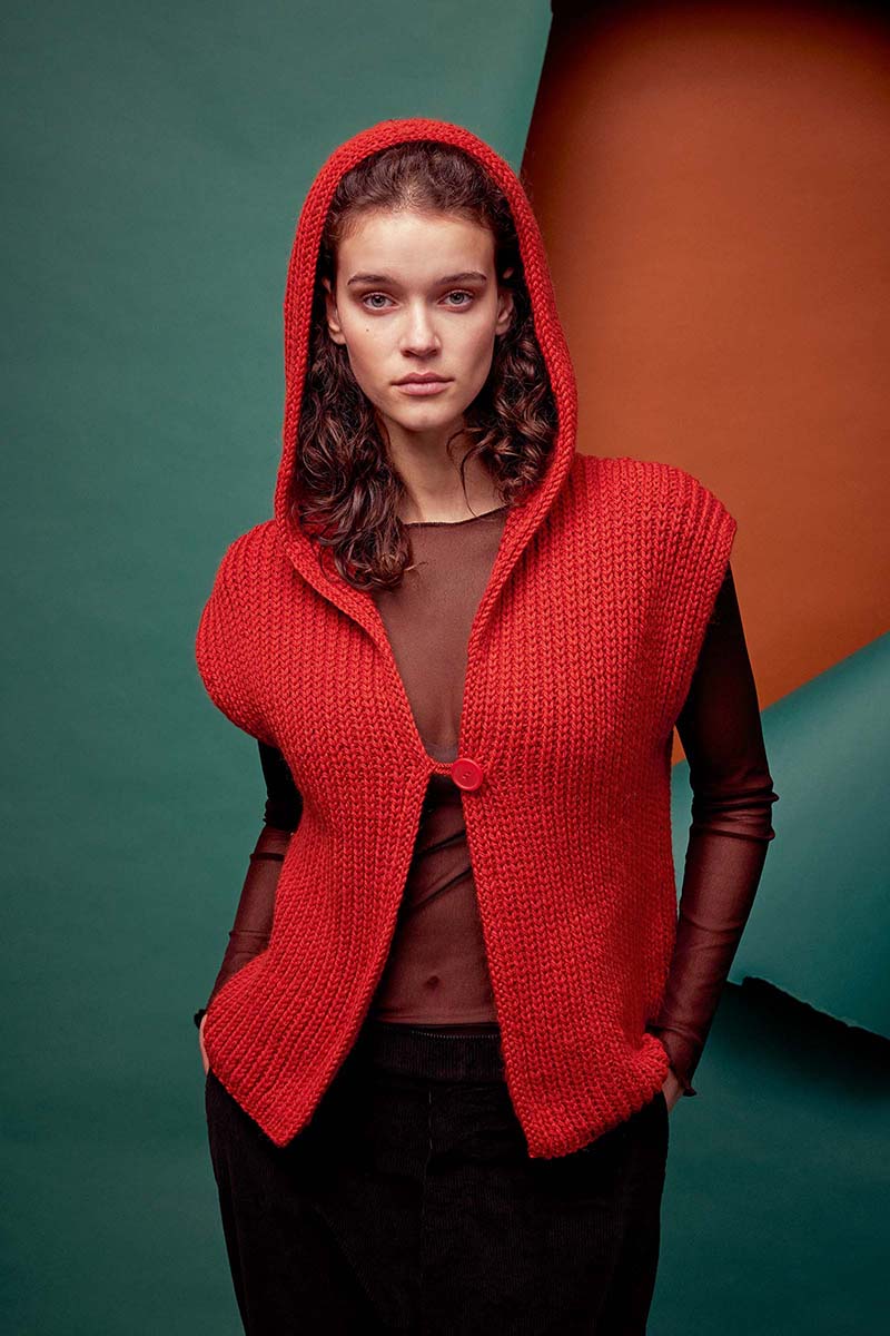 gilet-capuche-carpe-diem-laine-lang-yarns-tricot-tricoter-crocheter-automne-hiver-fil-pelote-aiguilles-modele-femme-catalogue 286-artlaine-com.jpg