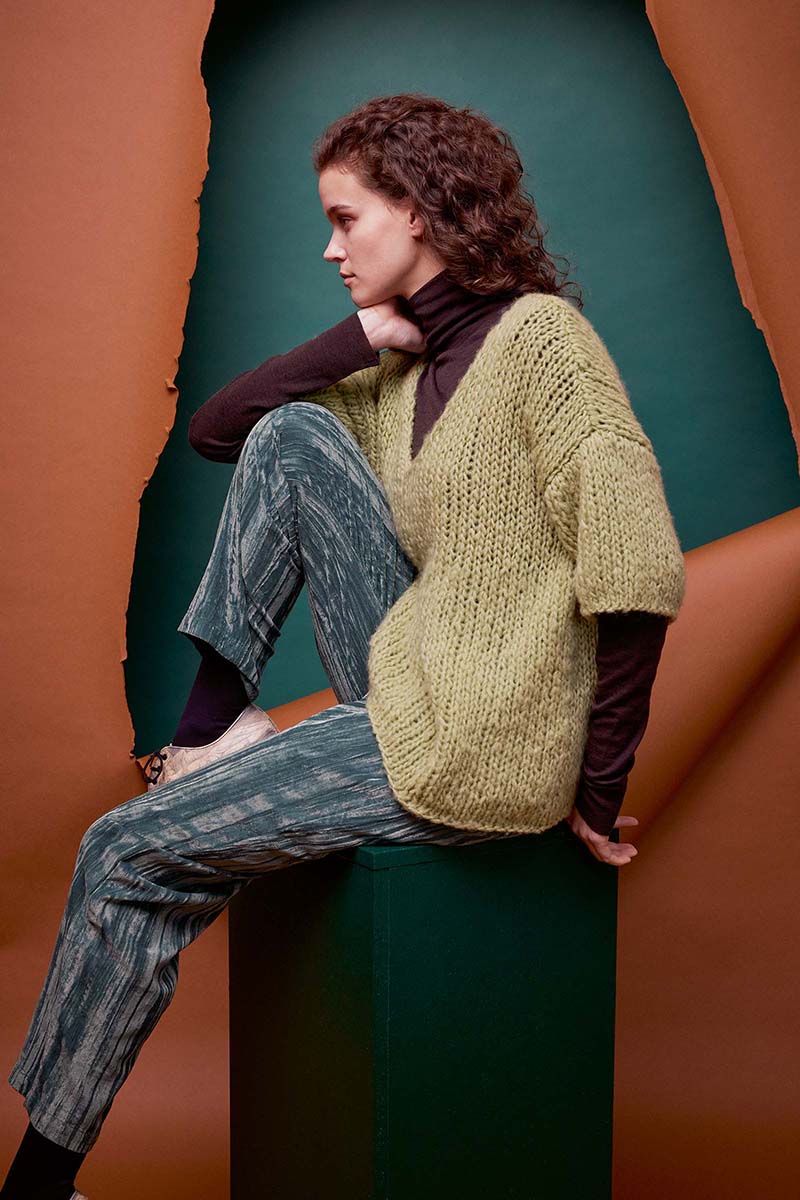 pull-avalon-laine-lang-yarns-tricot-tricoter-crocheter-automne-hiver-fil-pelote-aiguilles-modele-femme-catalogue 286-artlaine-com.jpg
