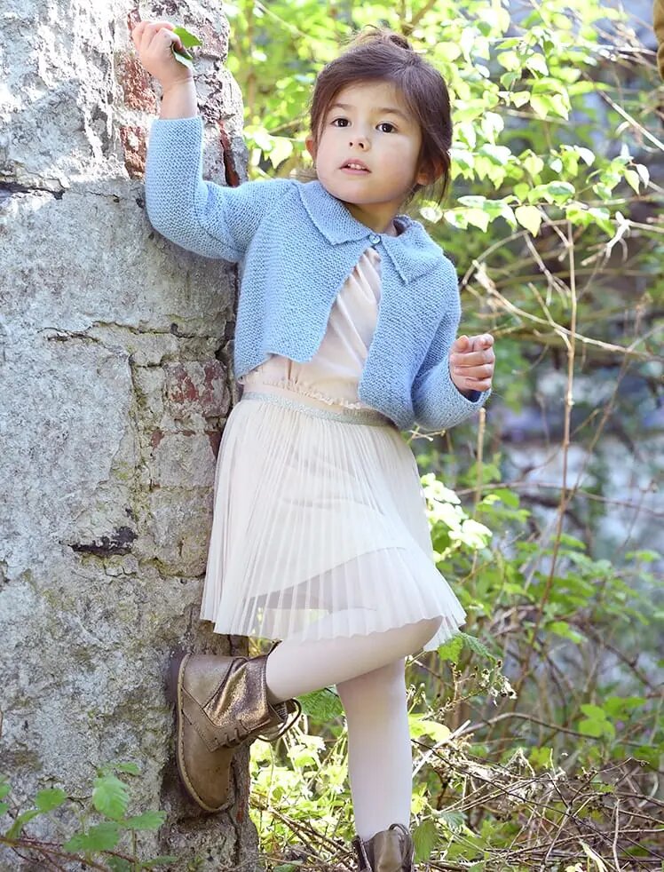 cardigan-gagnante-laine-plassard-modele-enfant-tricoter-crocheter-fil-pelote-aiguilles-tricot-vetement-automne-hiver-artlaine-com (2).jpg
